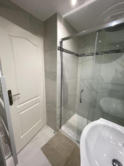 Appartement Cosy Et Moderne Proche De Disneyland 布西圣乔治 外观 照片